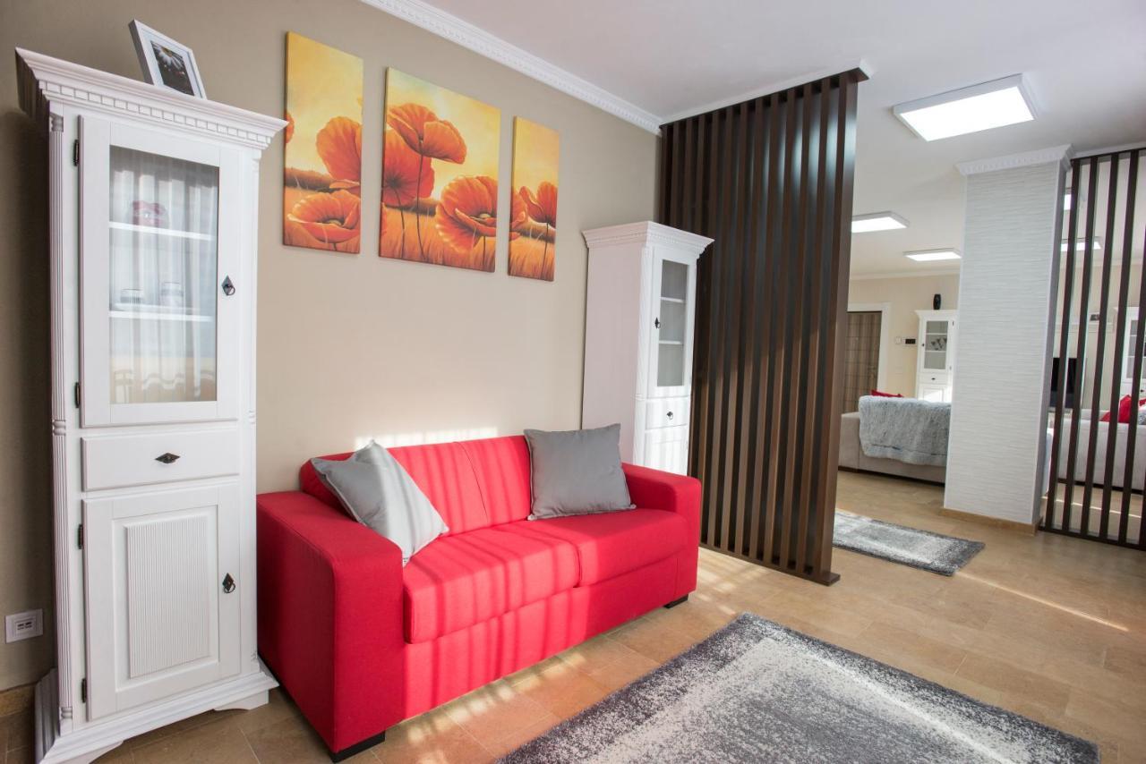 Lira Holiday Apartments Satu Mare Exteriér fotografie