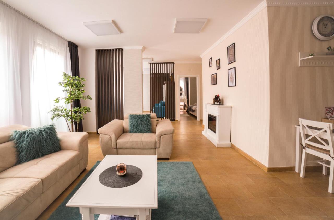 Lira Holiday Apartments Satu Mare Exteriér fotografie